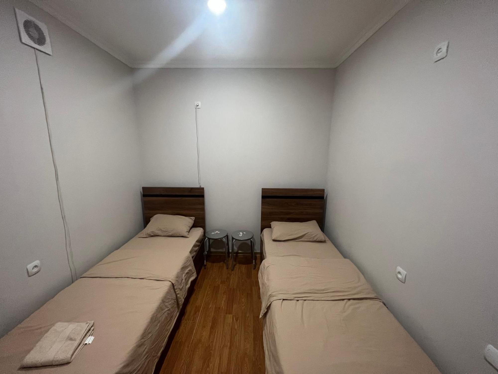 Guest House Northern Avenue Erivan Exterior foto